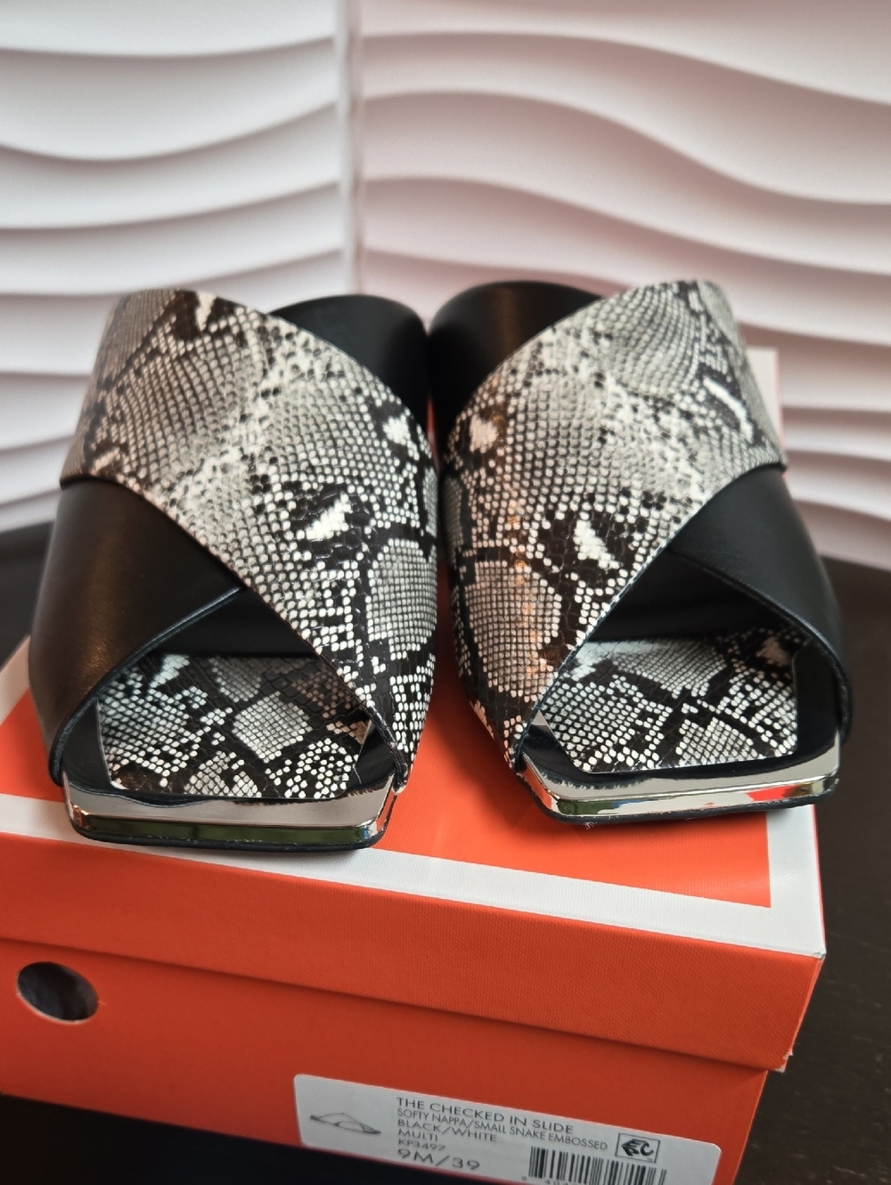 Katy Perry Collections The Checked In Slide Softy Nappa/Small Snake Embossed